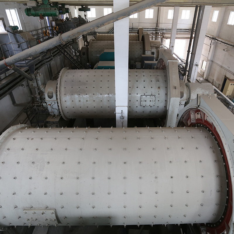 Edge drive ball mill