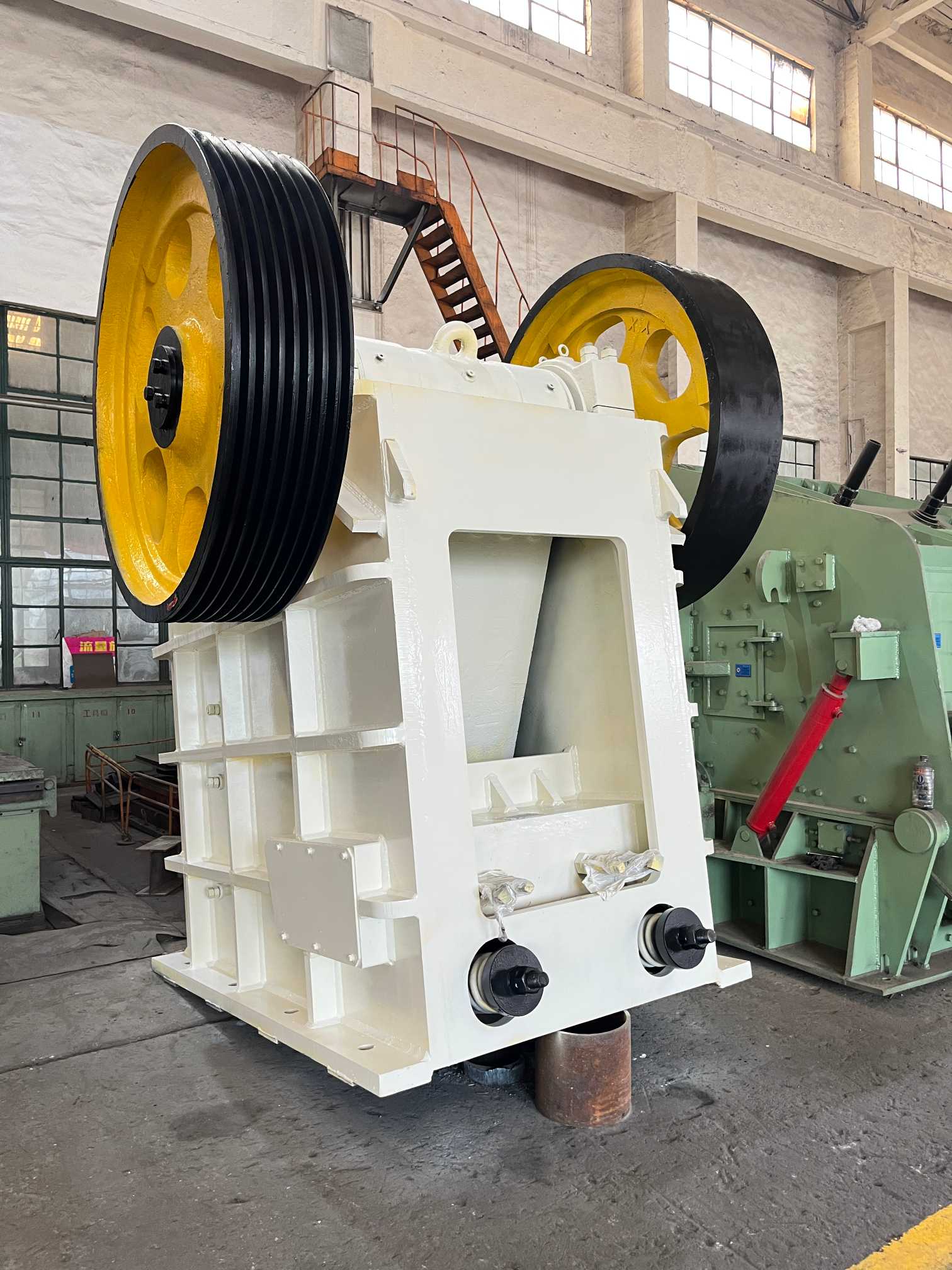 Jaw crusher 750×1060 mm